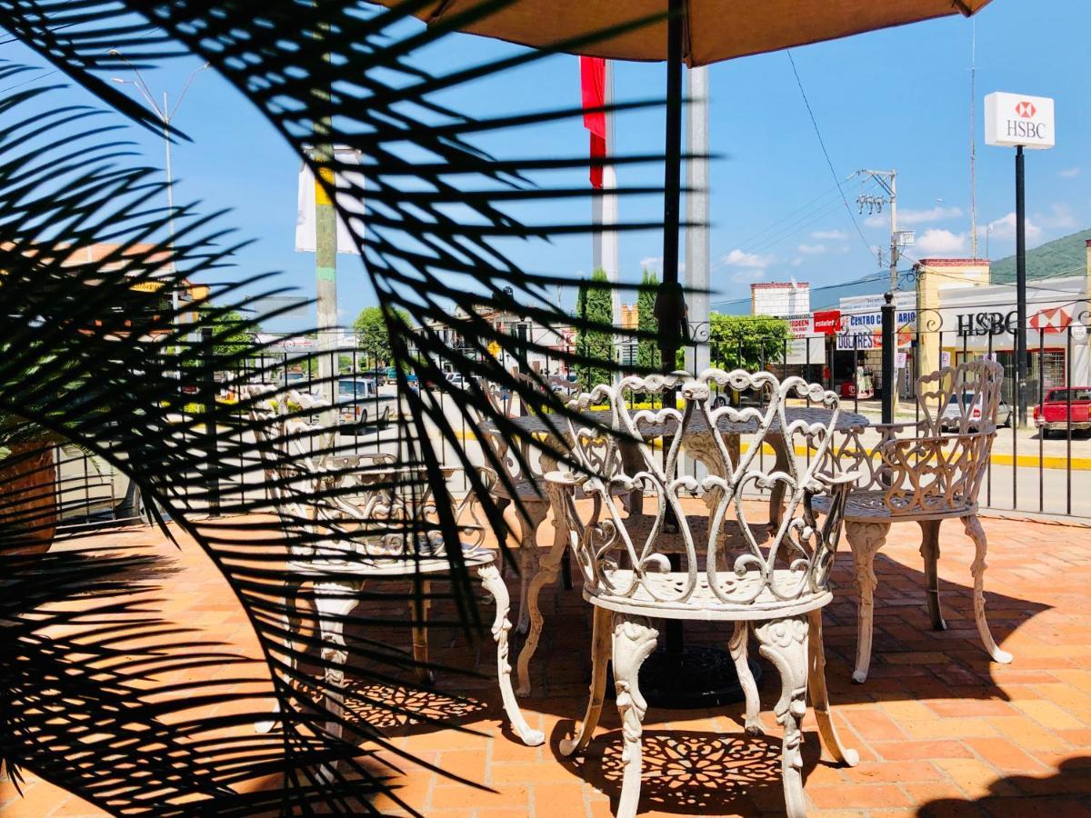 Hotel Carretas By Rotamundos Jalpan Ngoại thất bức ảnh
